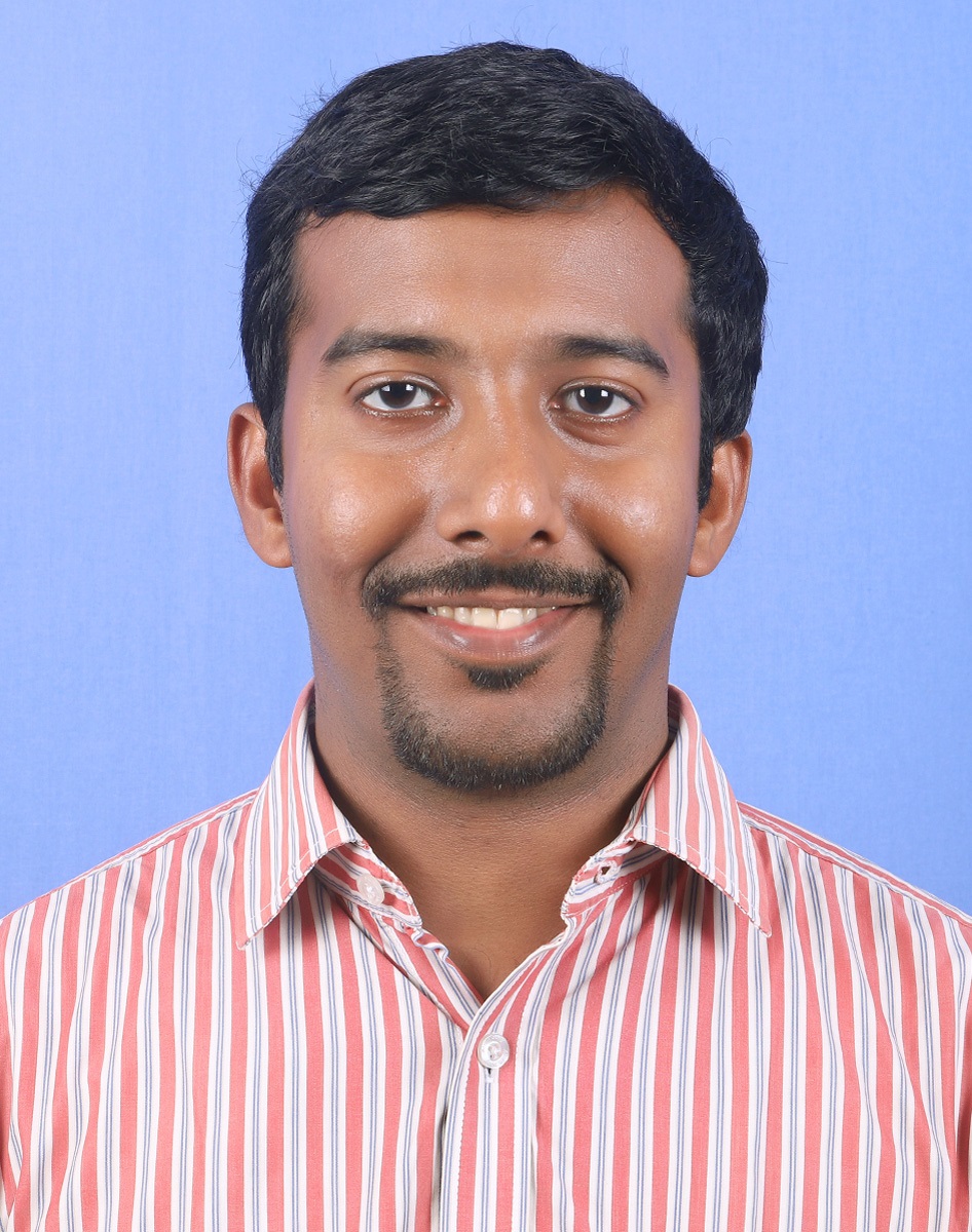 DR.JOHN DAVIS AKKARA GLAUCOMA CONSULTANT (1)