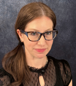 Lisa headshot 2022